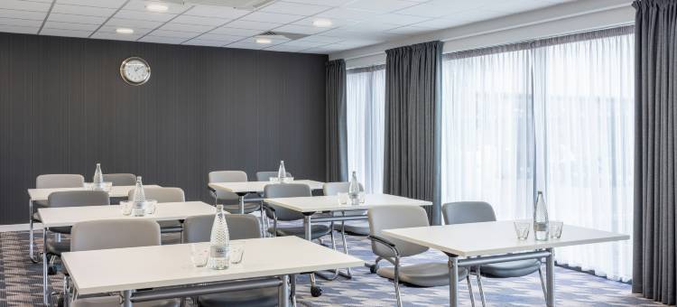 亨伯赛德机场希尔顿欢朋酒店(Hampton by Hilton Humberside Airport)图片
