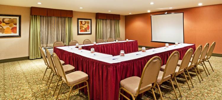 智选假日套房酒店里兹维尔(Holiday Inn Express & Suites Reidsville)图片