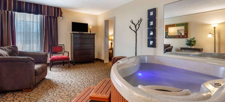 埃斯卡纳巴北品质酒店及套房(Quality Inn & Suites Escanaba North)图片