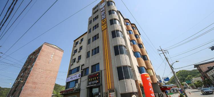 青松白云庄汽车旅馆(Cheongsong Baegunjang Motel)图片