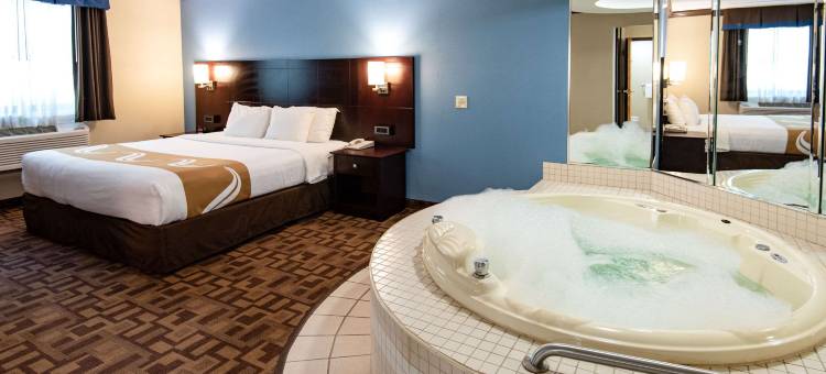 夸克敦阿伦敦凯艺套房酒店(Quality Inn & Suites Quakertown-Allentown)图片