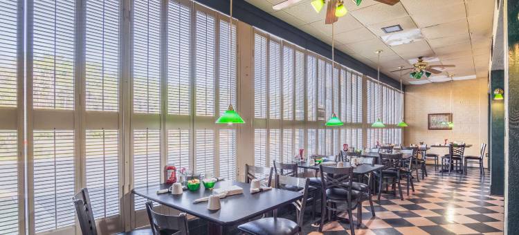 套房酒店(品质酒店套房桑蒂)(Quality Inn & Suites)图片