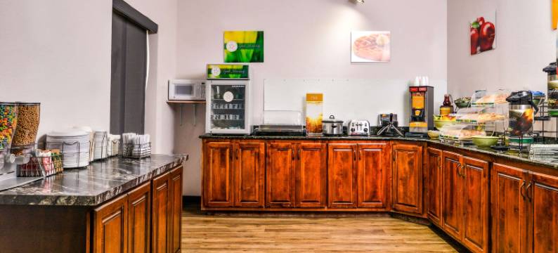 乔普林 I-44 凯艺酒店(Quality Inn Joplin I-44)图片