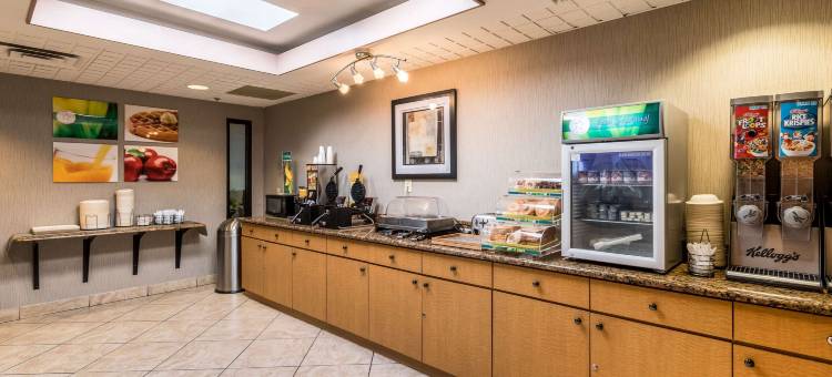 品质酒店大学(Quality Inn University Lansing)图片