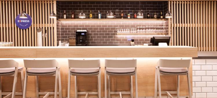 杜塞尔多夫机场智选假日酒店(Holiday Inn Express Dusseldorf Airport)图片