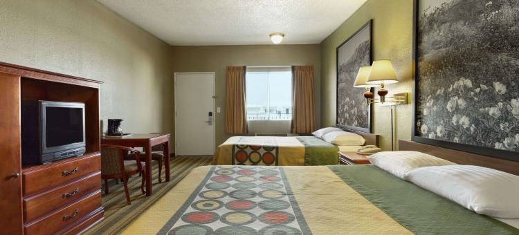 里奇克雷斯特速8酒店(Super 8 by Wyndham Ridgecrest)图片