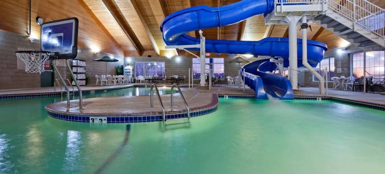 威尔马丽怡套房酒店(Country Inn & Suites by Radisson, Willmar, MN)图片