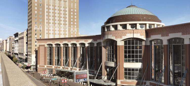 圣路易斯市中心万怡酒店/会议中心(Courtyard St. Louis Downtown/Convention Center)图片