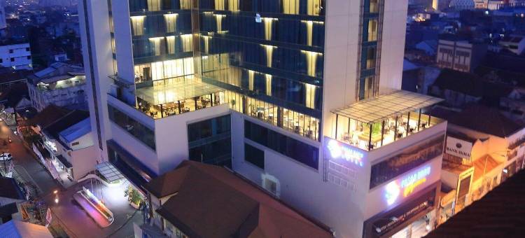 万隆巴刹巴鲁广场酒店(Pasar Baru Square Hotel Bandung)图片