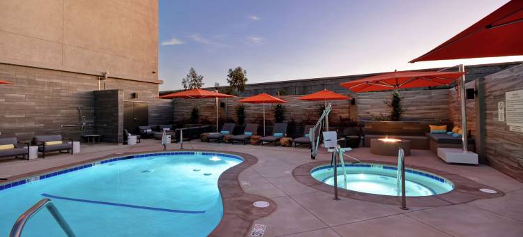 希尔顿欢朋套房酒店-洛杉矶伯班克机场(Hampton Inn and Suites Los Angeles Burbank Airport)图片