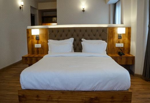 Amani Pelling Hotel Overview