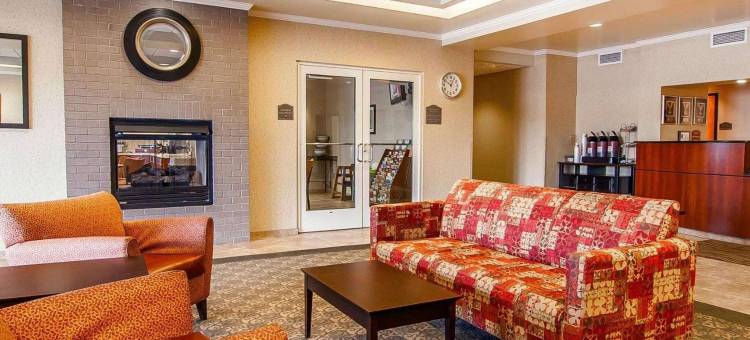 克雷斯韦尔舒适酒店(Comfort Inn & Suites Creswell)图片