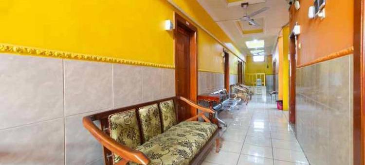 盖亚特里萨沃贾贾尔民宿-靠近玛琅国立大学2号校区-RedDoorz旗下(Homestay Gayatri Sawojajar Near Univ Negeri Malang Kampus 2 Mitra RedDoorz)图片