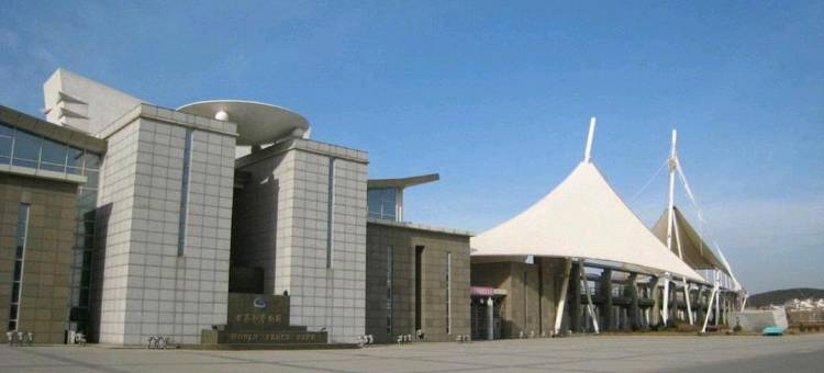 轻住·逅苑主题宾馆(科技学院店)图片