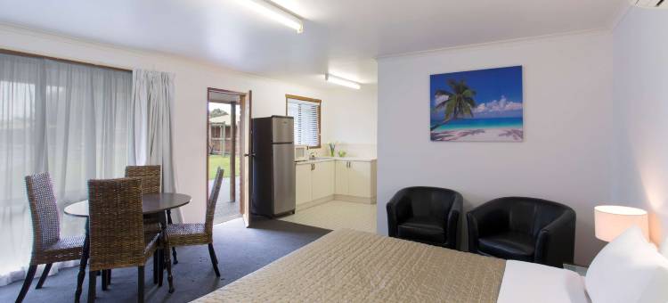 克罗尼尔乡村贝斯特韦斯特汽车旅馆(Best Western Colonial Village Motel)图片