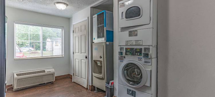 北卡罗来纳夏洛特 - 大学 6 号汽车旅馆(Motel 6 Charlotte, NC - University)图片