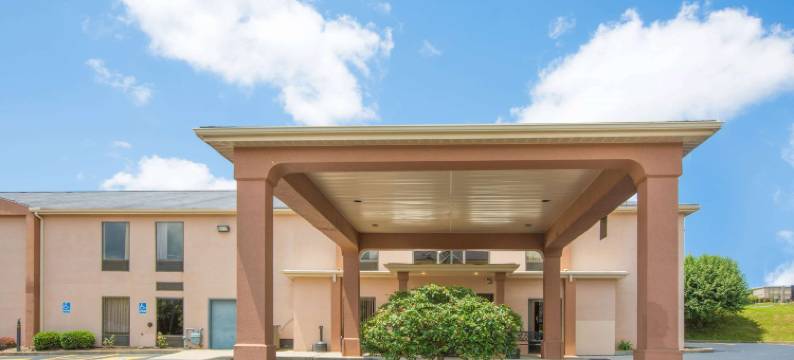 贝克利豪生酒店(Howard Johnson by Wyndham Beckley)图片