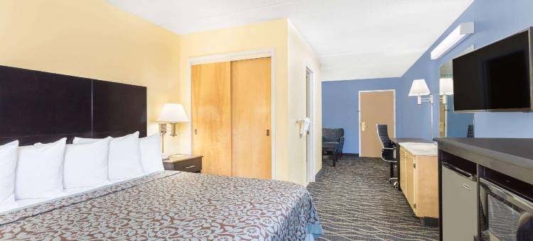 温德姆戴斯酒店及套房桃树角/诺克罗斯(Days Inn & Suites by Wyndham Peachtree Corners/Norcross)图片