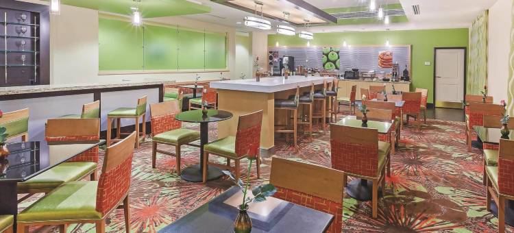 佩科斯拉昆塔温德姆套房酒店(La Quinta Inn & Suites by Wyndham Pecos)图片