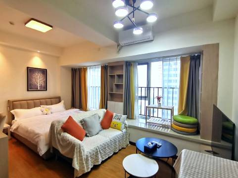 珍宝名宿公寓(椿树街分店)