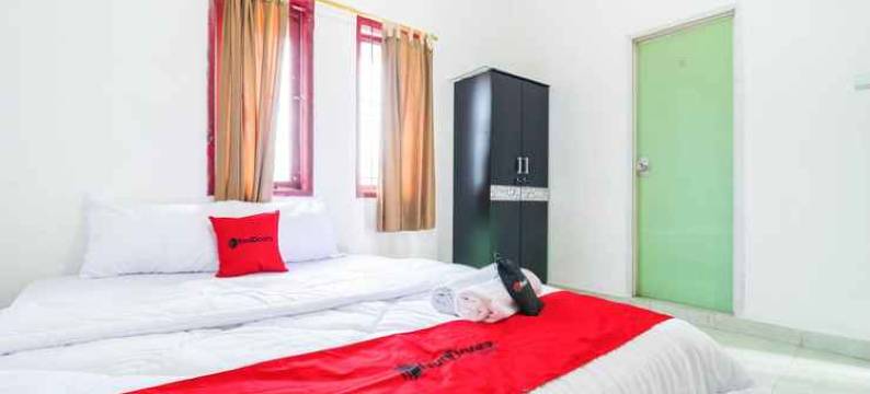 红多兹酒店-帕穆朗大学(RedDoorz Near Universitas Pamulang)图片