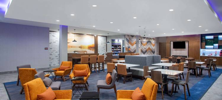 牛津拉昆塔温德姆套房酒店(La Quinta Inn & Suites by Wyndham Oxford)图片