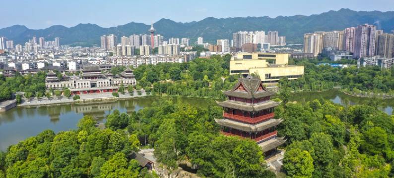 山城熊猫公馆店民宿(中兴路分店)图片