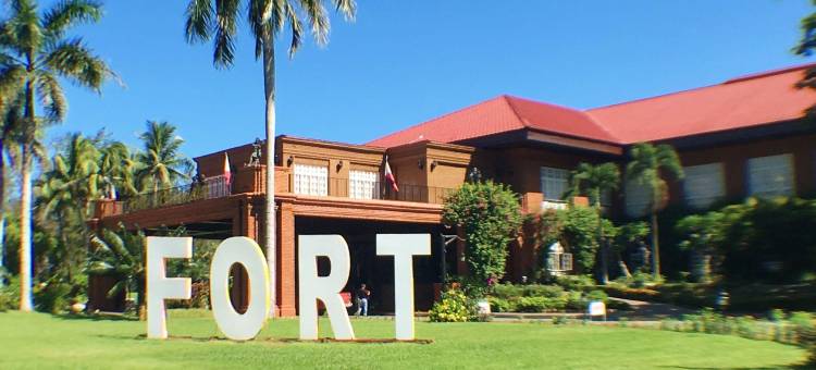 佬沃海景假日酒店(Fort Ilocandia Resort Hotel)图片