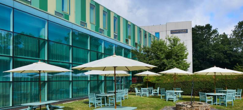 伦敦盖特威克机场万怡酒店(Courtyard London Gatwick Airport)图片