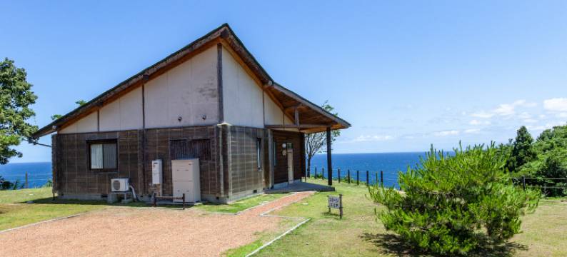 诺托31号心地山旅馆(无加拿大屋)(Heart Land Hills in Noto 31 Umi No Canadian House)图片