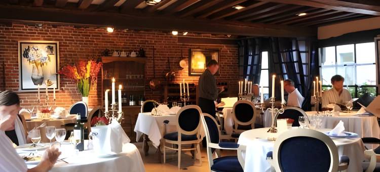 勒豪茨德蒙特勒伊酒店(Logis Hôtel & Restaurant - les Hauts de Montreuil)图片