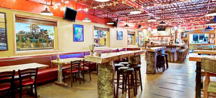 兰辛豪生酒店(Travelodge by Wyndham Lansing IL)图片