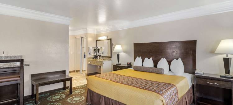 自由贝斯特韦斯特酒店(Best Western Liberty Inn)图片