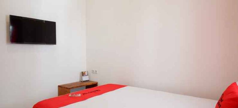 红多兹Plus酒店-近梭罗UMS(RedDoorz Plus Near Ums Solo)图片