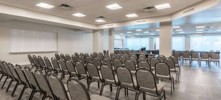 钻石头海滩度假村(Diamond Head Beach Resort)图片