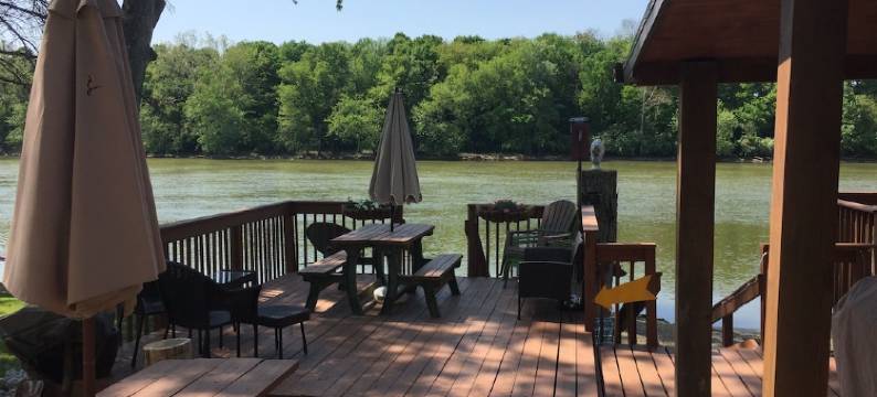 Romantic Riverfront Cabins on the Wabash River图片