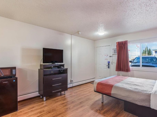 Motel波(卡姆罗斯)