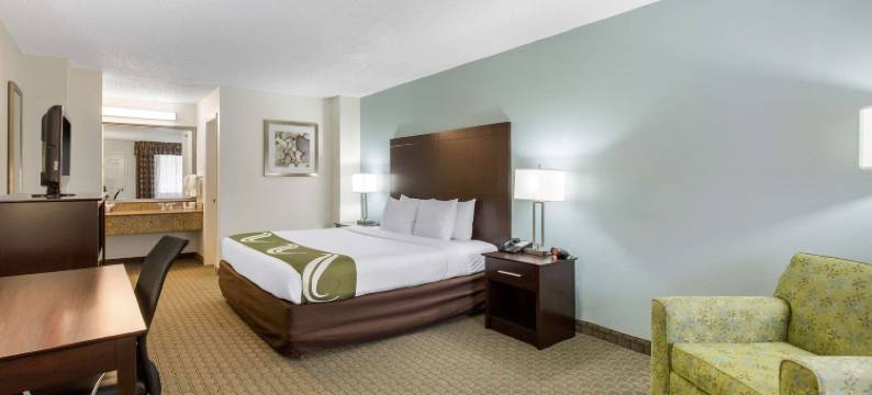 克卢特弗里波特凯艺酒店(Quality Inn Clute Freeport)图片