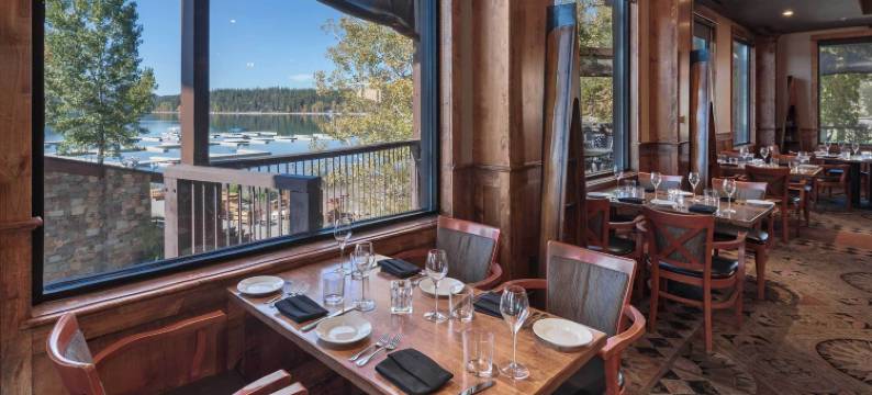 白鱼镇小屋酒店(Lodge at Whitefish Lake)图片