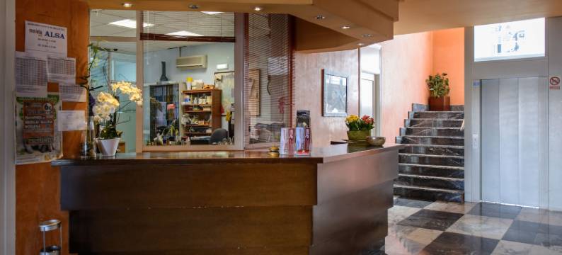 厄尔巴索恩荣索酒店(Hotel El Paso Honroso)图片