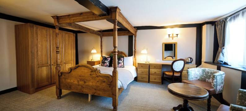 马斯顿白牡鹿酒店(White Hart, Exeter by Marston's Inns)图片