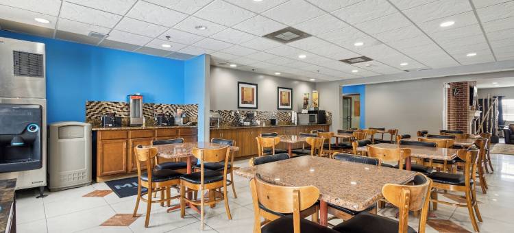 南本德-巴黎圣母院麦客达套房酒店(Microtel Inn & Suites by Wyndham South Bend/at Notre Dame)图片