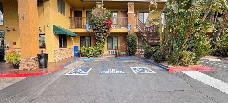 赫米特凯艺酒店-圣哈辛托(Quality Inn Hemet - San Jacinto)图片