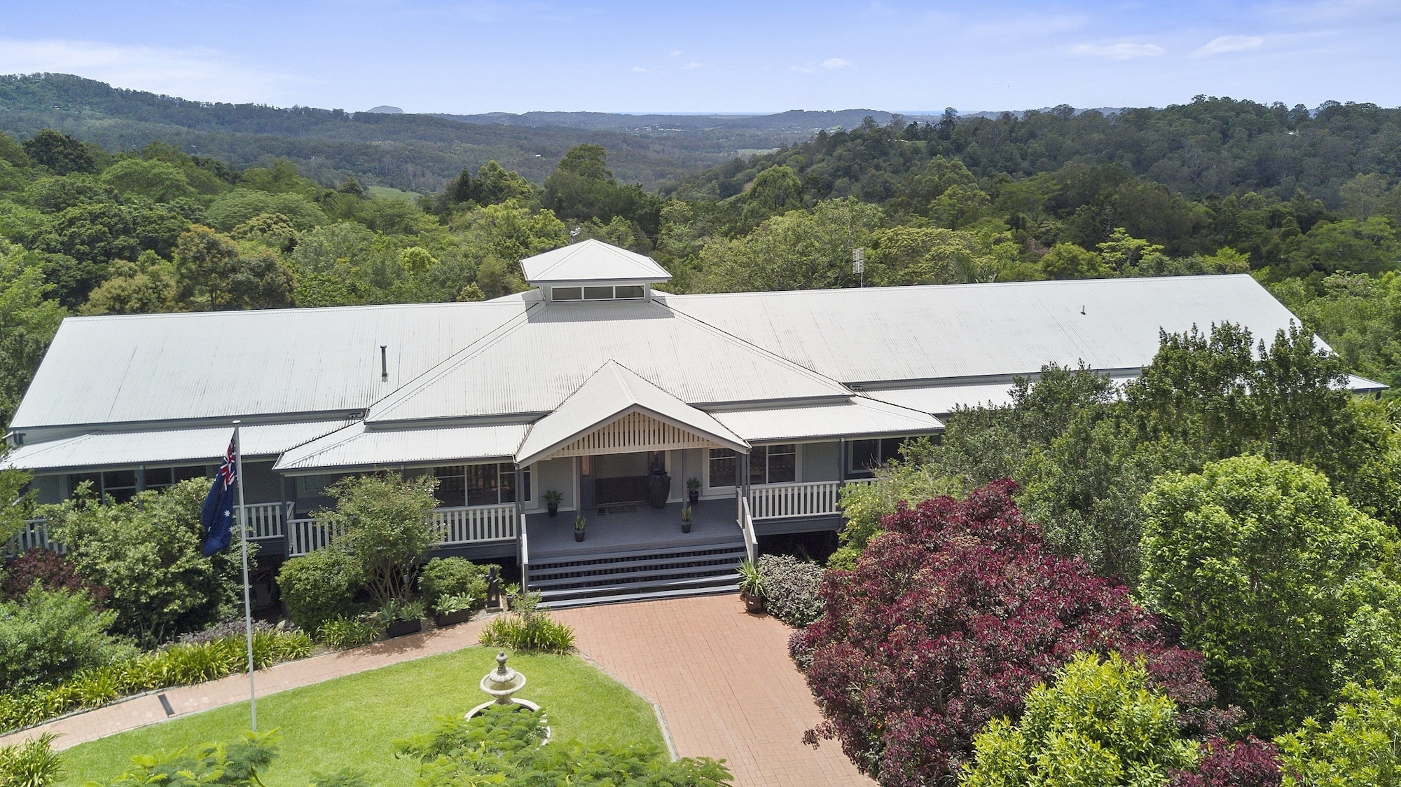 The Country House at Hunchy MontvilleHotel Overview