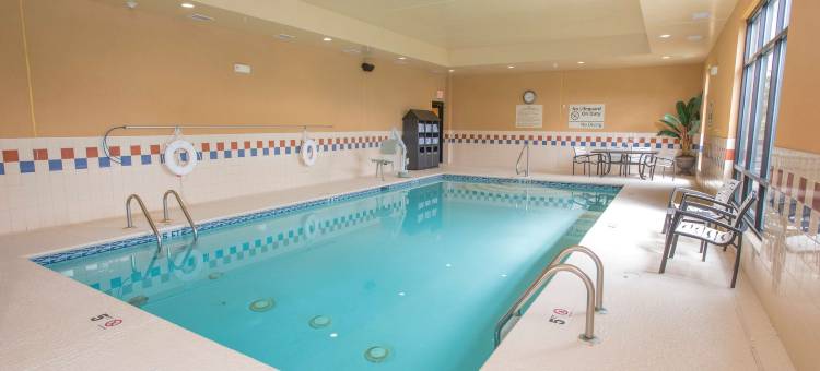 希尔顿欢朋套房酒店-辛辛那提联合中心(Hampton Inn & Suites Cincinnati-Union Centre)图片