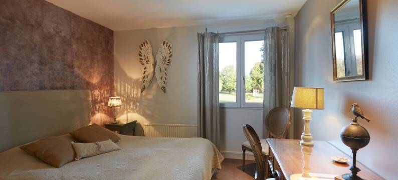 勒特雷波尔南部方形广场原生酒店(The Originals City, Hôtel la Cour Carrée, EU)图片