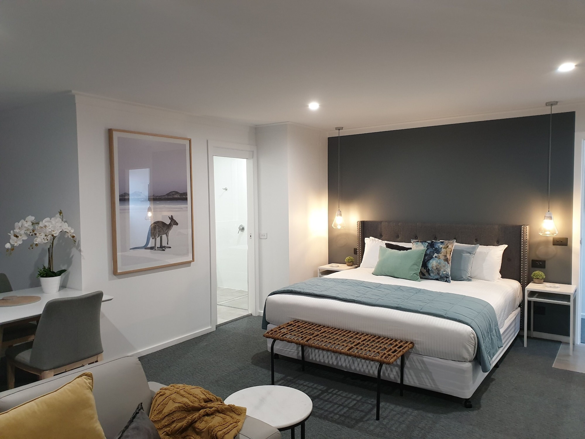 Twofold Bay Motor Inn Over view