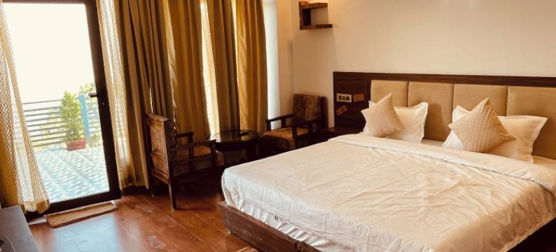 苏里亚湖景隐居处(Surya Lake View Retreat)图片