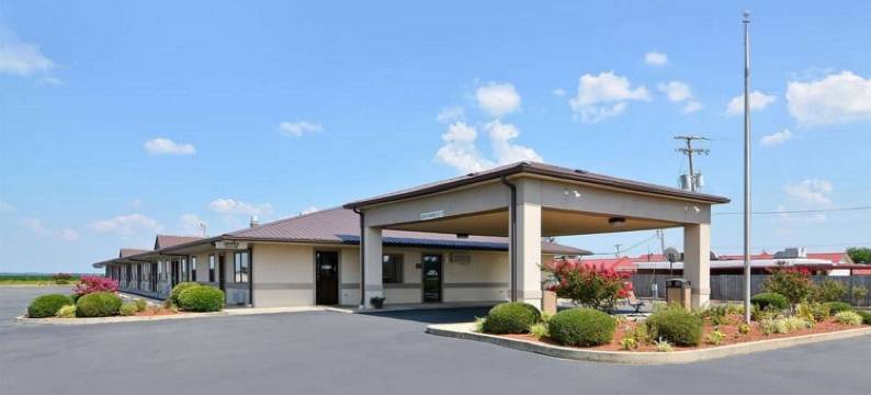 麦克格海速8酒店(Super 8 by Wyndham McGehee)图片