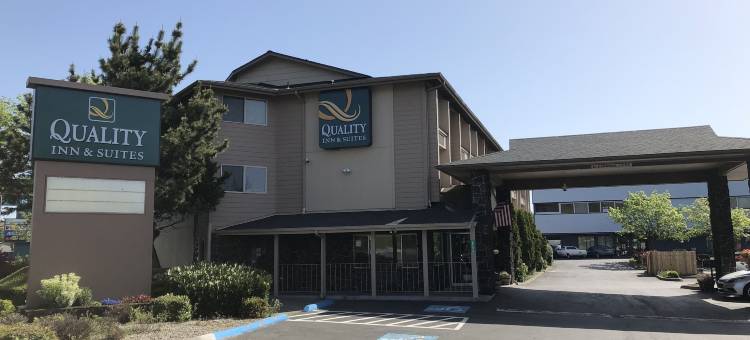锡尔弗代尔班戈 - 基波特凯艺套房酒店(Quality Inn & Suites Silverdale Bangor-Keyport)图片